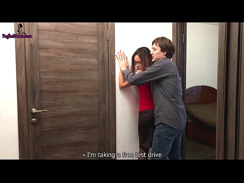 ❤️ Сексуальний ріелтор чуттєво смикає свою кицьку і трахається, продаючи свою квартиру - Кремпай Порно на uk.mypornpics.ru ️❤
